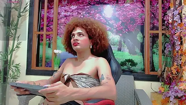 Sharlotte_Jones webcam
