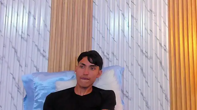 myke_tucker webcam