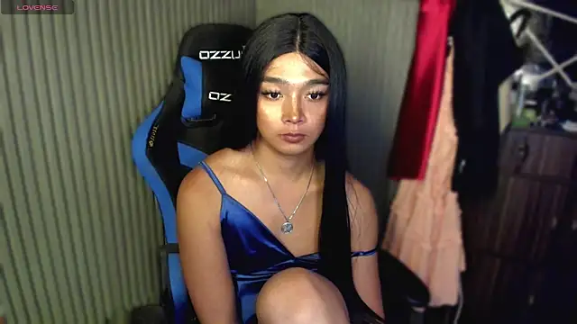 TrinityFucksYou webcam