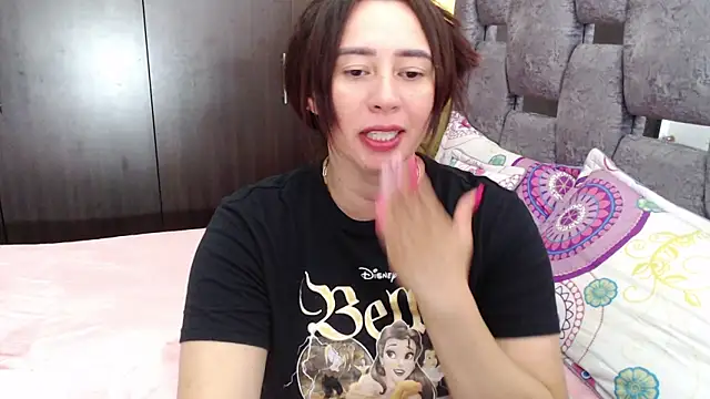 sara_hott_1 webcam
