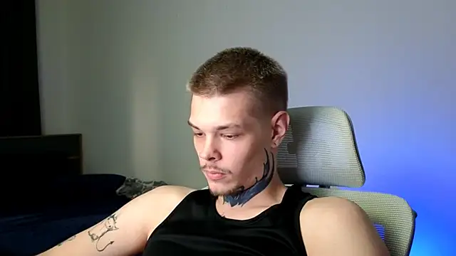 denis_here - DENIS_HERE's free webcam - UK Sex Cams