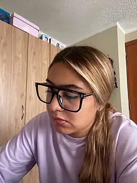 Miabonnett_ webcam