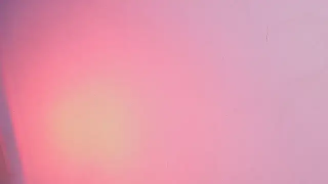 MiaColucci18 webcam