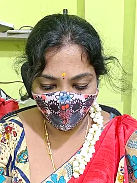 Tamil_Mithra webcam