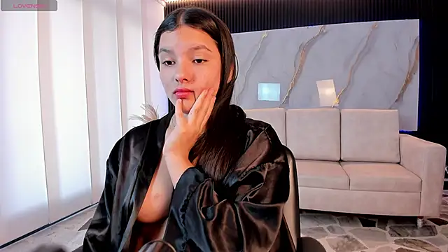 zoe_linss webcam