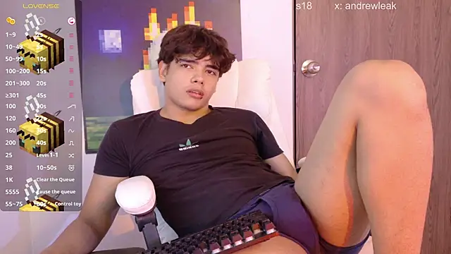 an_drew18 - An_drew18's free webcam - UK Sex Cams