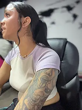 Isabella-Teen
