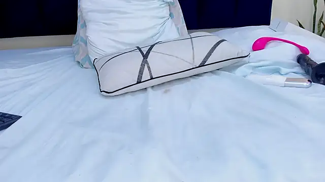 mayaevansmg webcam