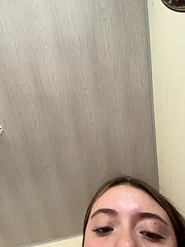 valery_mora webcam