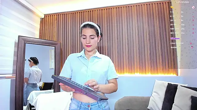 Miranda_doll_ webcam