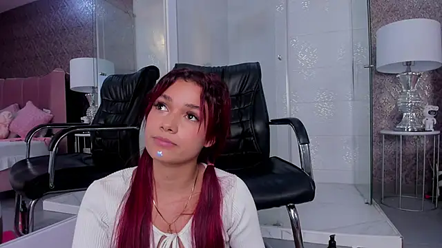 amber_sparkle webcam