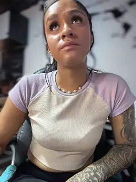 Isabella-Teen webcam