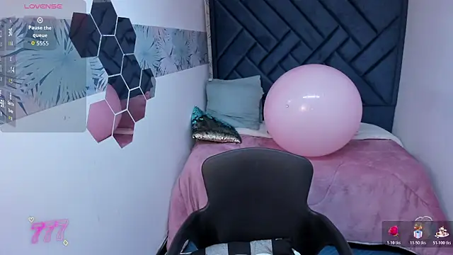 Valery_More__ webcam