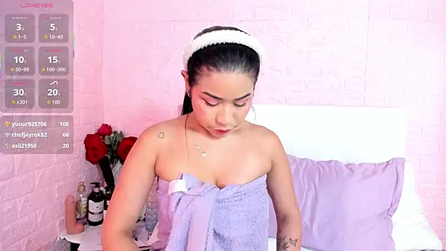 Celeste_Rox webcam
