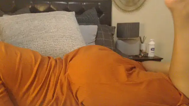 Creamyass22 webcam
