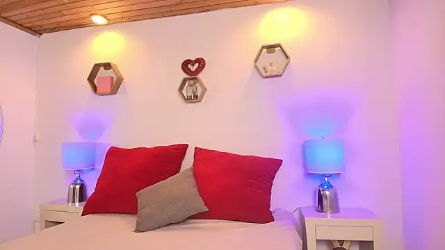 _amberrosse_ - _AmberRosse_'s free webcam - UK Sex Cams