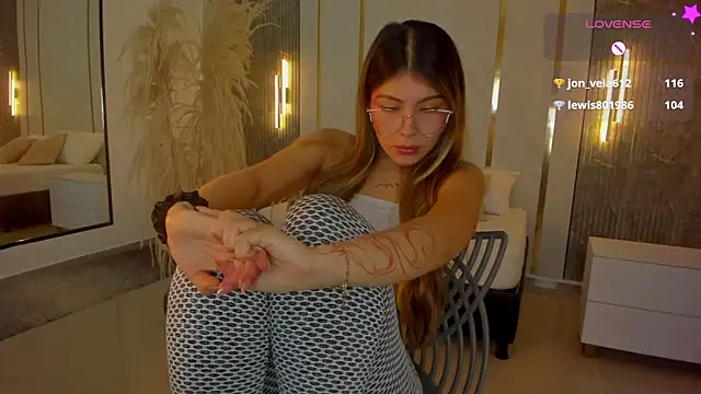 riley_sierra webcam