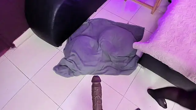April_bowie webcam