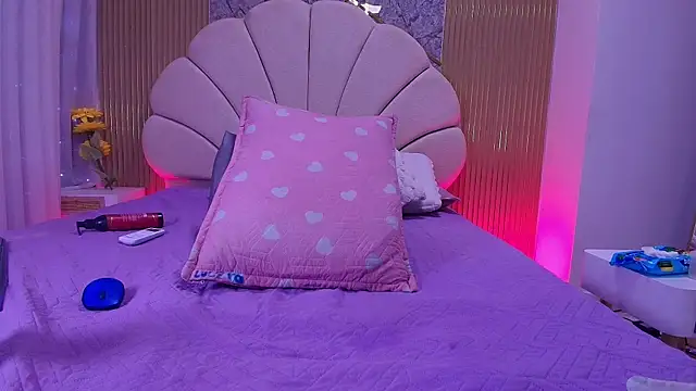 aisha_sh webcam