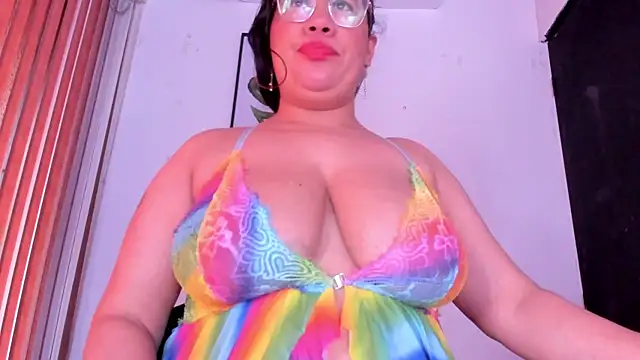 alondrabigtits webcam