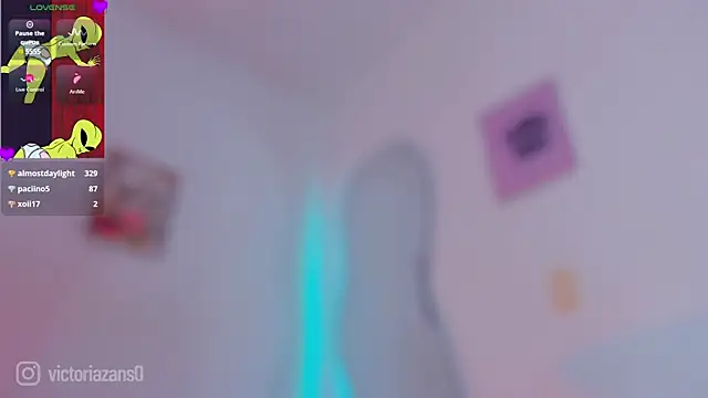 Vickyallien webcam