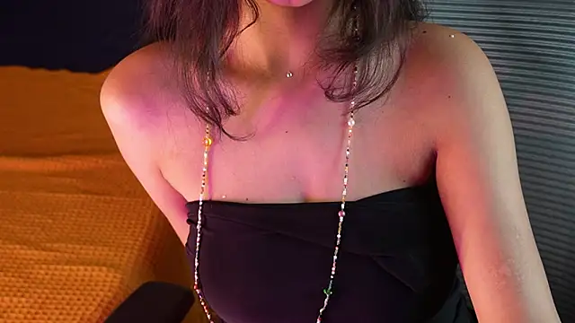 Misha-Malhotra webcam