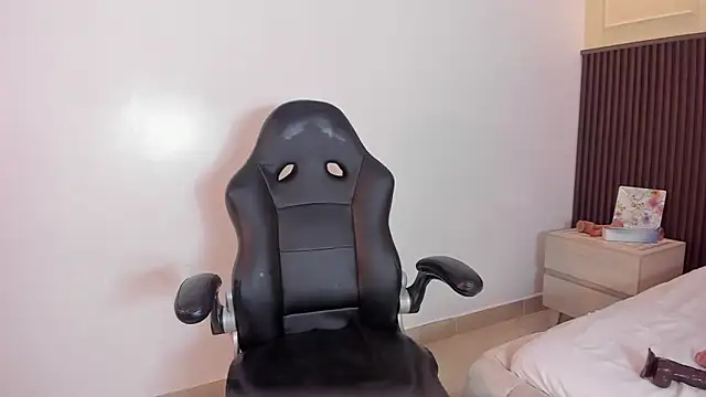 MELISSAROUGE webcam