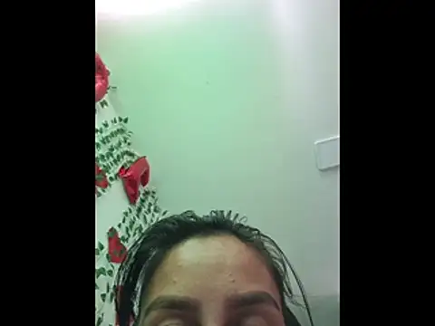 LunaRouuse_ webcam