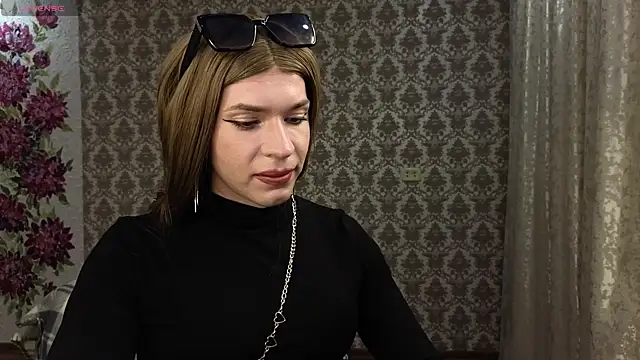 Anna_inHear webcam