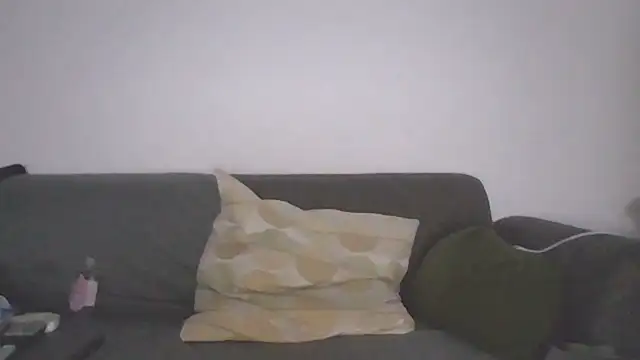 YourBadboy718 webcam