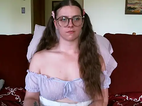 katie_kitten38 webcam
