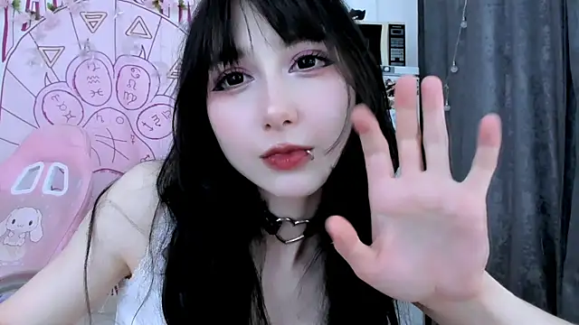 Holy420lolii webcam