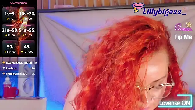 LilyyBigAss webcam
