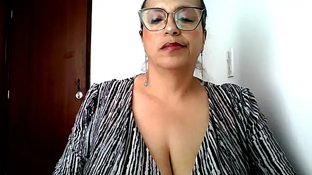 rossanalionheart - RossanaLionheart's free webcam - UK Sex Cams