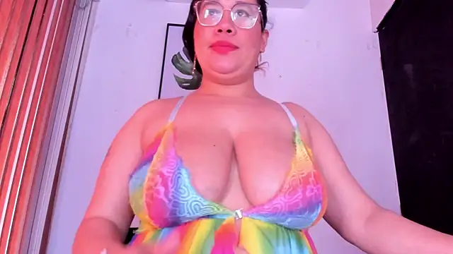 alondrabigtits webcam