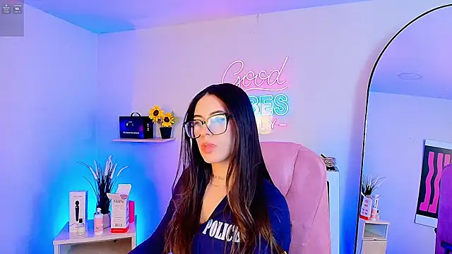 Alice_Vixen webcam