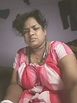Deborbhavi222 live cam on StripChat