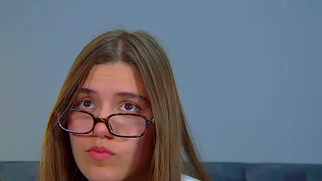 ArianaAllens webcam