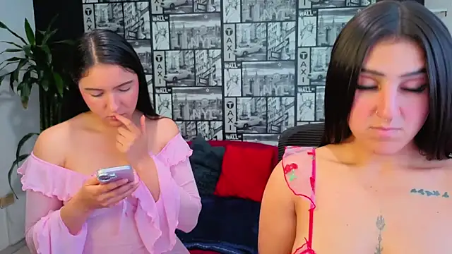 Isa_And_Natasha webcam