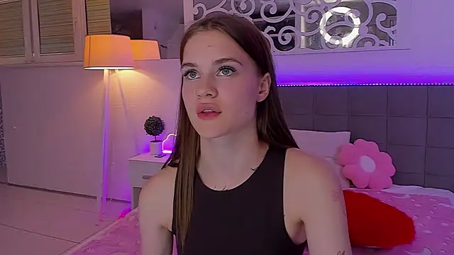 LuisaClover webcam