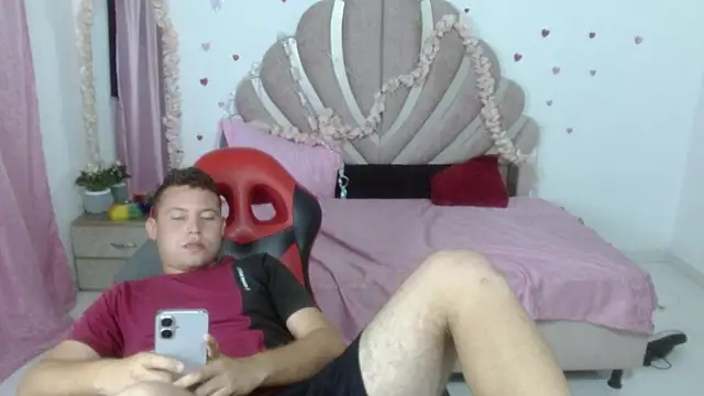 sven_fox723 webcam