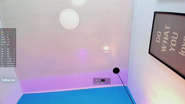 Luna_roose1 webcam