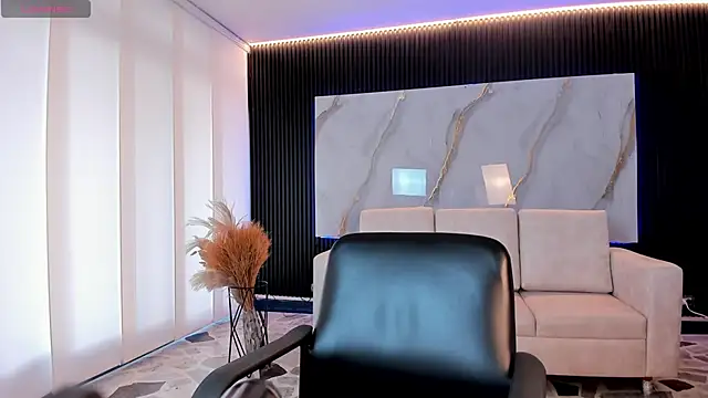 zoe_linss webcam