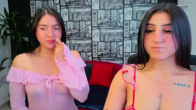Isa_And_Natasha live cam on StripChat