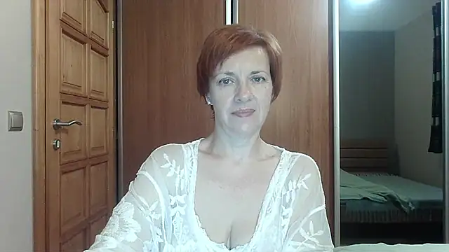 LoraLoraMay live cam on StripChat