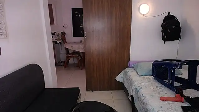 yselahot webcam