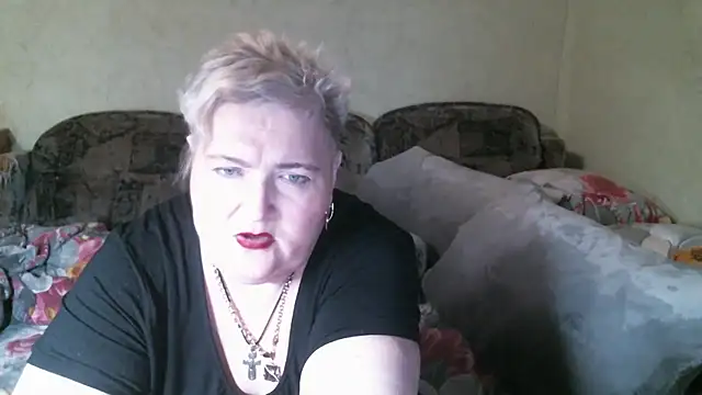 Lana555 live cam on StripChat