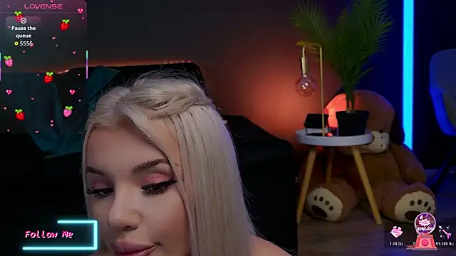 CelyneMay webcam