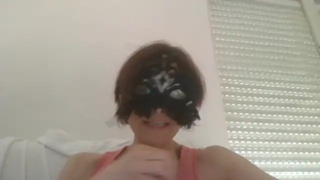 HelenTiAscolta webcam