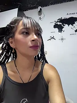 Sasha-firee live cam on StripChat